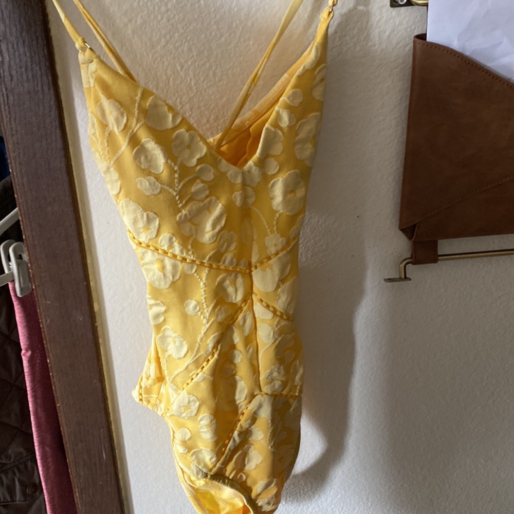 Robin piccone one piece - Picture 3 of 5